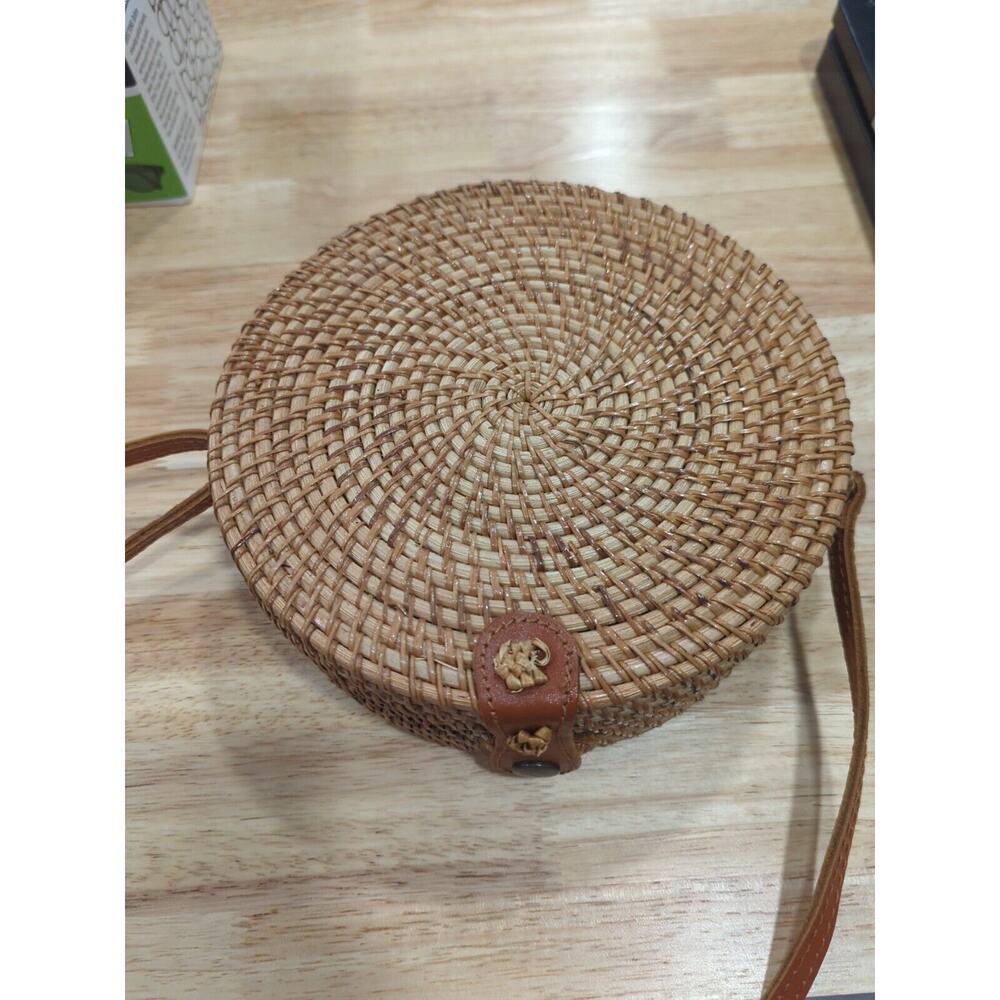 Collection Eighteen Rattan Circle Crossbody Bag Purse Leather Strap Medium Size